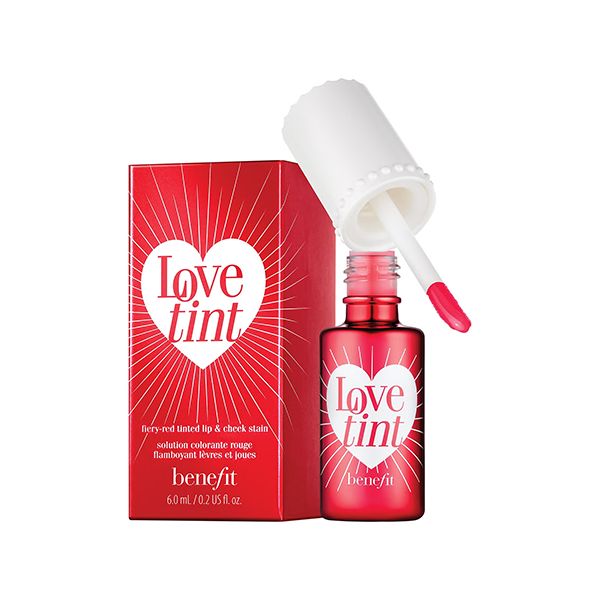 Benefit Lovetint Fiery-Red Tinted Lip течно червило и руж 2в1 за жени | monna.bg