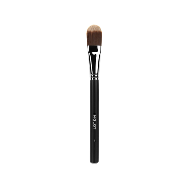 Inglot Foundation Brush No. 21T четка за фон дьо тен за жени | monna.bg